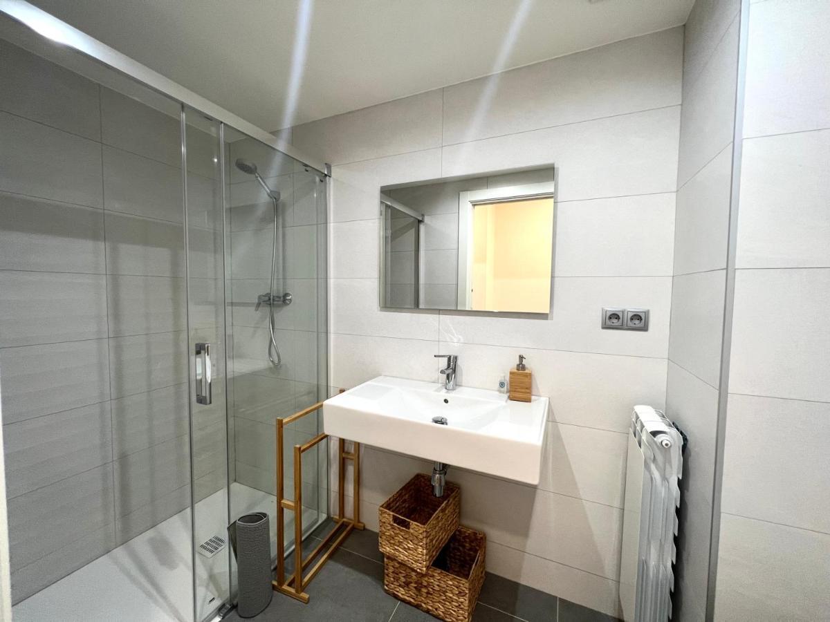 Espot Cowork & Apartments - L'Amfitriona Екстер'єр фото