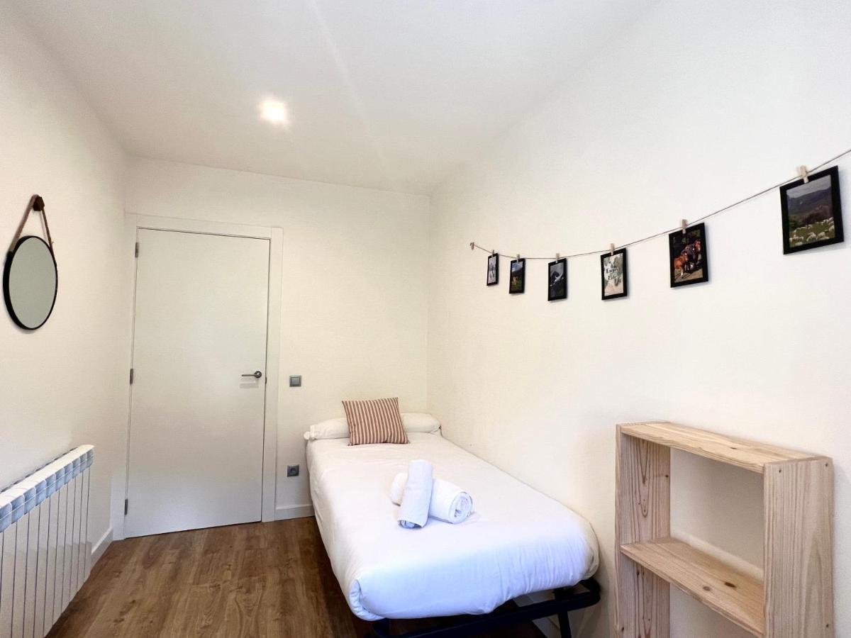 Espot Cowork & Apartments - L'Amfitriona Екстер'єр фото