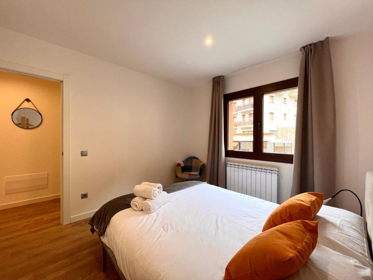 Espot Cowork & Apartments - L'Amfitriona Екстер'єр фото